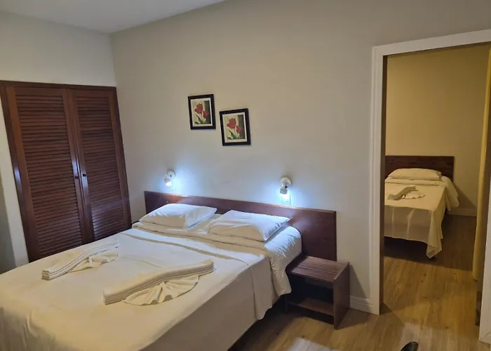 Thanharu Praia Hotel